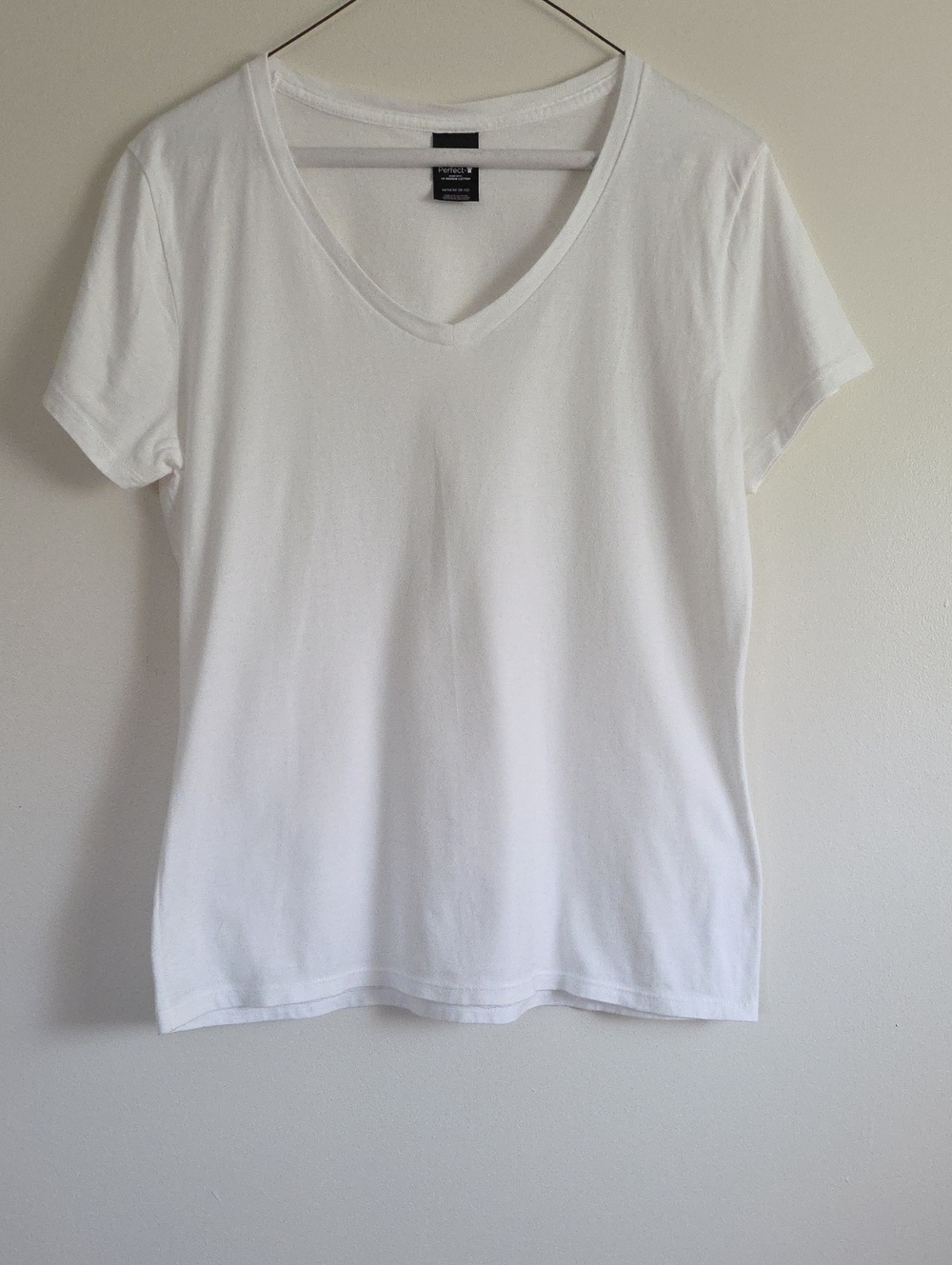 Women's V-Neck Short Sleeve Tee - White